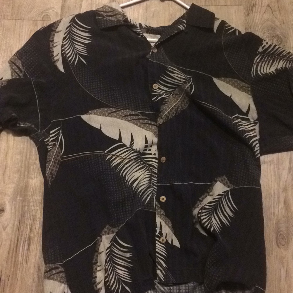 Tommy Bahama palm leaf short sleeve button up L